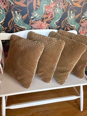 Custom Made Throw Pillows / set of 4